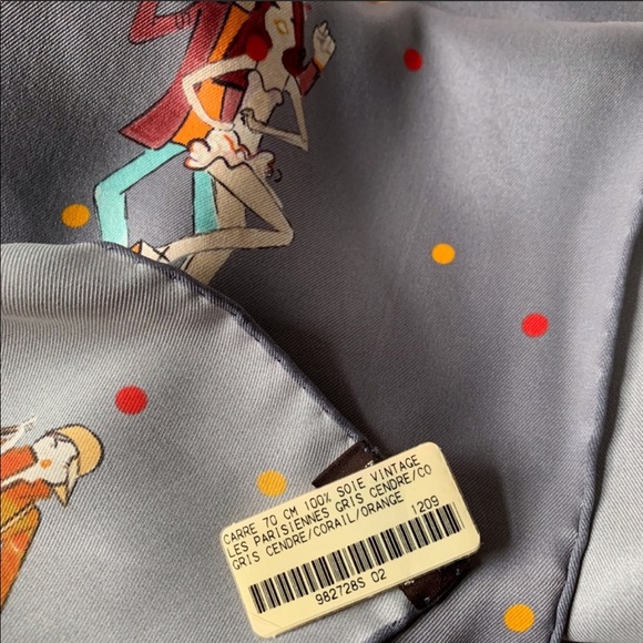 HERMÈS LES PARISIENNES DE KIRAZ SQUARE SILK SCARF - Picture 7 of 8